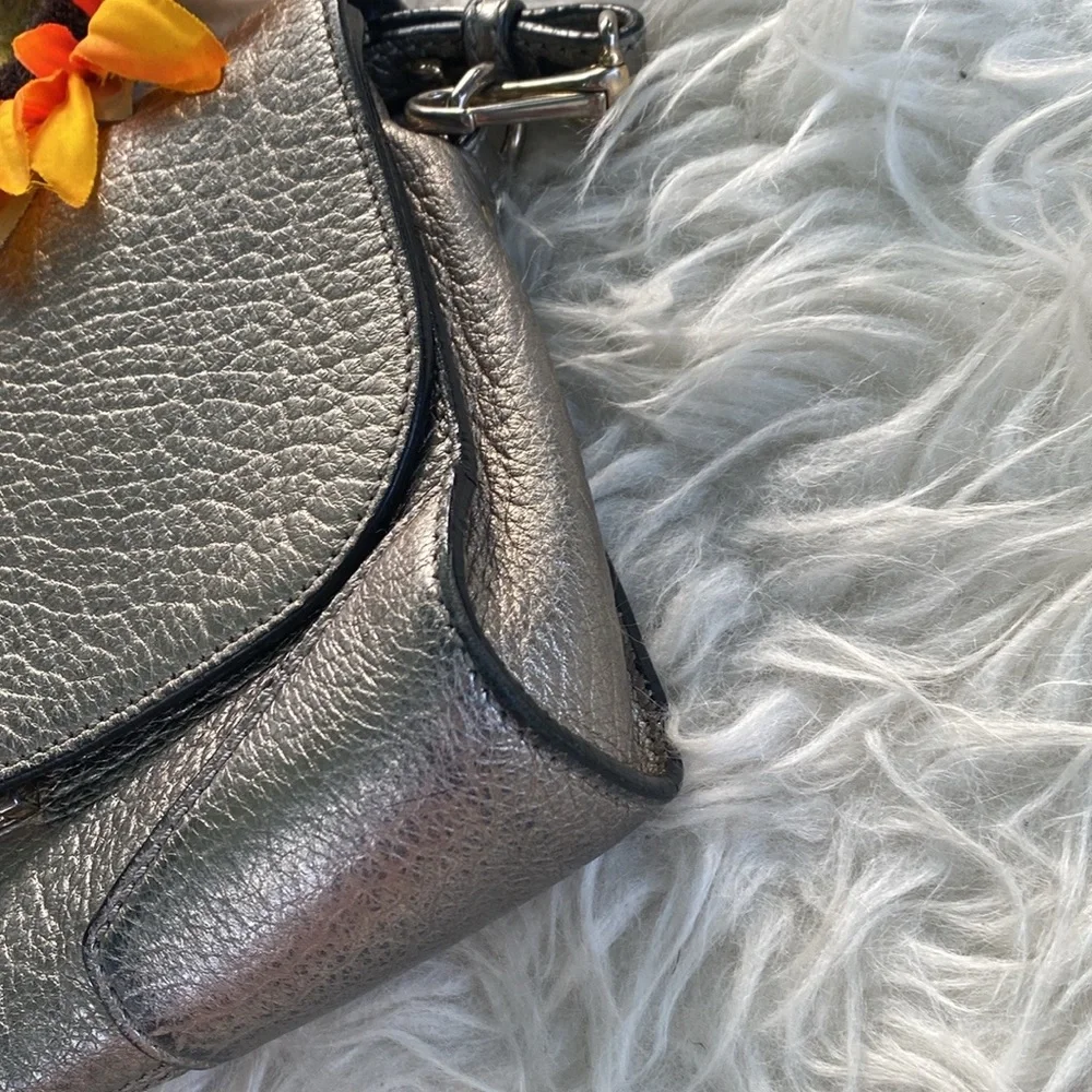 HP🌺 Burberry crossbody bag 🌺 - Picture 7 of 14